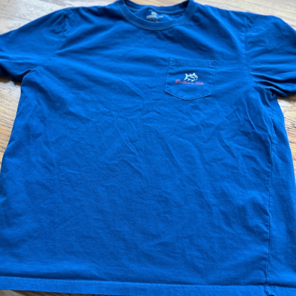 Men’s Southern Tide t-shirt